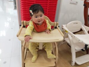 yamatoya　ローチェア　すくすくローチェア　大和屋　離乳食
子供の椅子
